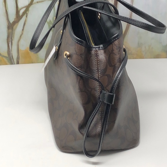 NWT Coach drawstring carryall tote - Picture 3 of 7